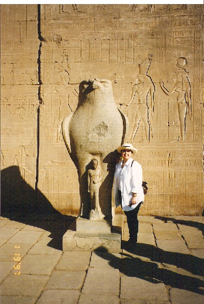 worldwide8-egypt-aswan_-horus_